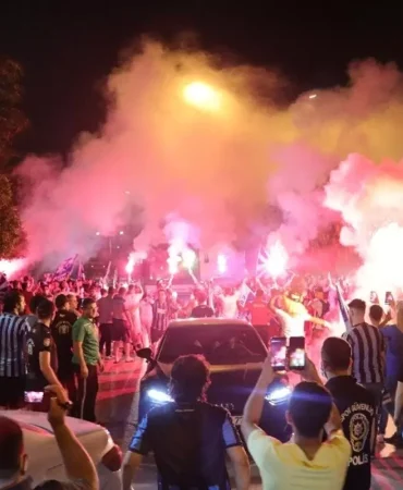 Adana-Demirspor-Taraftarlari-Kulubu-Devraldi-Tarihi-Donusum-featured