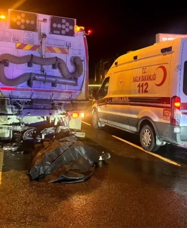 Aydin8217da-feci-kaza-Temizlik-araciyla-carpisan-motosikletli-oldu-featured