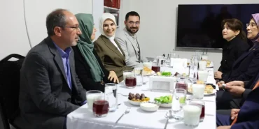 Bakan-Goktas-Hem-Iftar-Sofrasina-Konuk-Oldu-Hem-Kiz-Istedi-featured