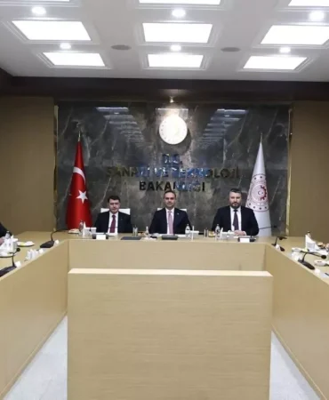 Bakan-Kacir-Ankara-OSB-Baskanlariyla-Iftarda-Bulustu-featured