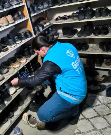 Bayburt8217ta-Teravih-Cikisi-Cocuklara-Ayakkabida-Cikolata-Surprizi-featured