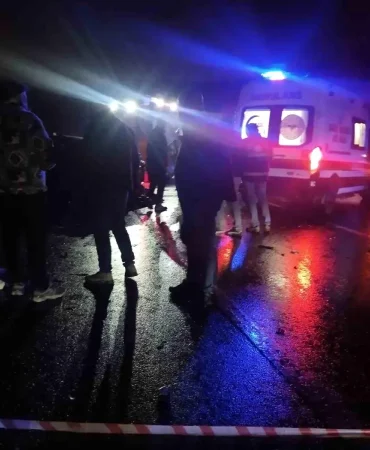 Beykoz8217da-Iki-Arac-Kafa-Kafaya-Carpisti-1-Olu-5-Yarali-featured