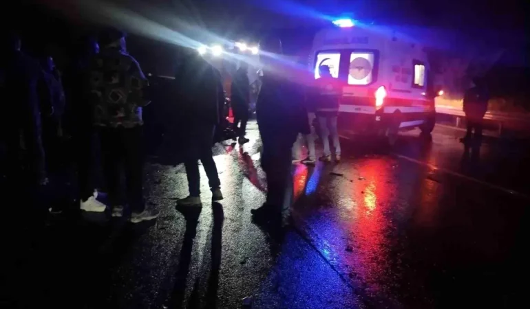 Beykoz8217da-Iki-Arac-Kafa-Kafaya-Carpisti-1-Olu-5-Yarali-featured