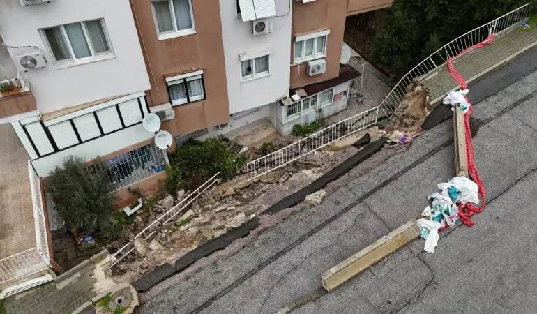 Buca8217da-Istinat-Duvari-Coktu-Sakinler-Cozum-Bekliyor-featured