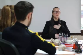 Bursa8217da-Suca-Suruklenen-Cocuklar-Sanat-Terapisiyle-Iyilesiyor-featured