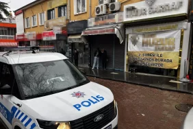 Calinti-forkliftle-kuyumcuya-daldi-150-gram-ziynet-esyasi-calindi-featured