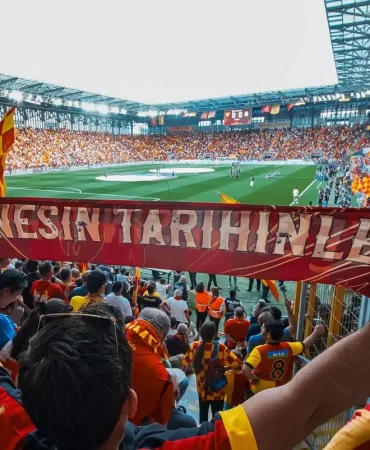 Goztepe8217den-dev-ekonomik-basari-Transferden-rekor-kar-featured