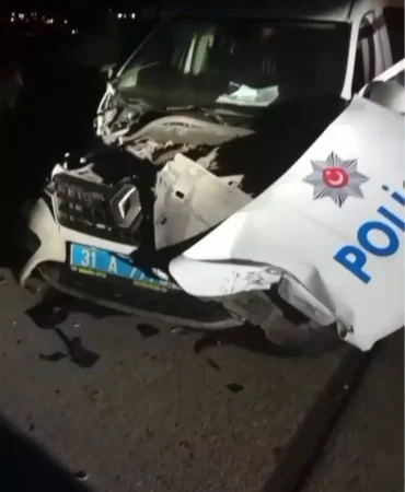 Hatay8217da-Otomobil-Polis-Aracina-Carpti-2-Yarali-featured