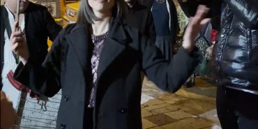 Izel-Ogretmen-Kanseri-Yendi-Davul-Zurnali-Coskulu-Kutlama-featured