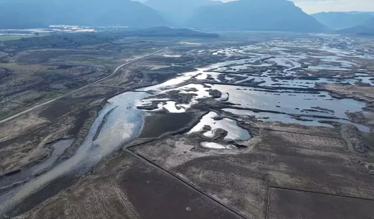 Izmir8217de-44-Gunde-Metrekareye-4633-Kilogram-Yagis-Dustu-featured