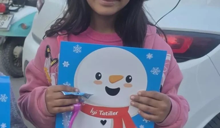 Izmir8217de-Derede-Can-Veren-Berivan8217in-Babasindan-Yurek-Burkan-Mesaj-featured