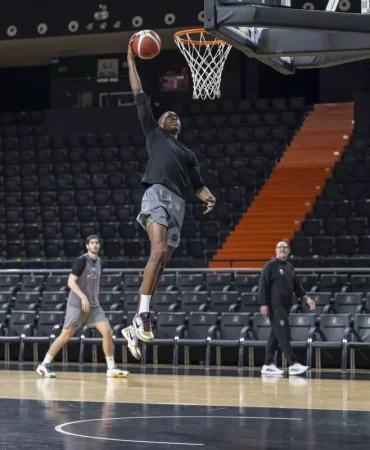 Mersin-Spor-Aliaga-Petkimspor-Maciyla-3te-3-Yapmak-Istiyor-featured