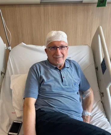 Parkinson-Hastasi-Beyin-Pili-Tedavisiyle-Sifa-Buldu-featured