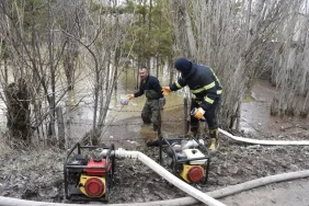 Sivas8217ta-Saganak-ve-Kar-Sulari-Taskinlara-Yol-Acti-Evleri-Su-Basti-featured