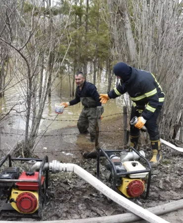 Sivas8217ta-Saganak-ve-Kar-Sulari-Taskinlara-Yol-Acti-Evleri-Su-Basti-featured