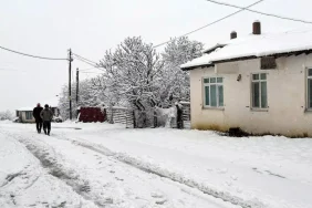 Tekirdagin-Zirveleri-Kar-Yagisiyla-Birlikte-Beyaza-Burundu-featured