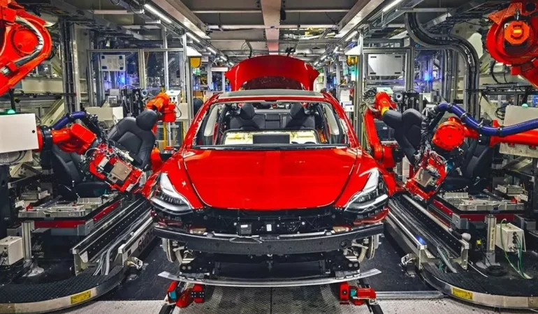 Tesla-Cyberbeast-Fiyatinda-Dev-Indirim-657-Bin-Lira-Dustu-featured