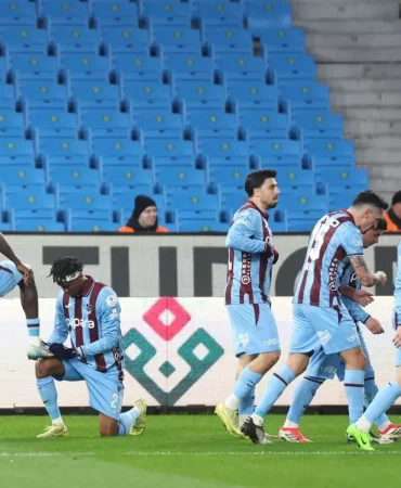 Trabzonspor-Kendi-Evinde-Karagumruk8217u-Devirdi-Zirve-Yarisi-Suruyor-featured