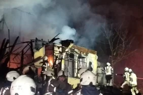 Uskudar8217da-Iki-Katli-Metruk-Binada-Siddetli-Yangin-Cikti-featured