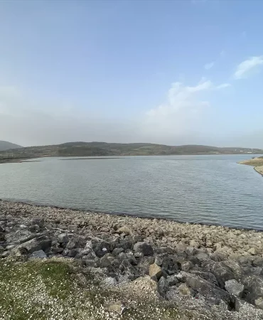 Yenicaga-ve-Golkoy8217de-Su-Seviyesi-Yukseldi-Kar-ve-Yagmur-Etkisi-featured