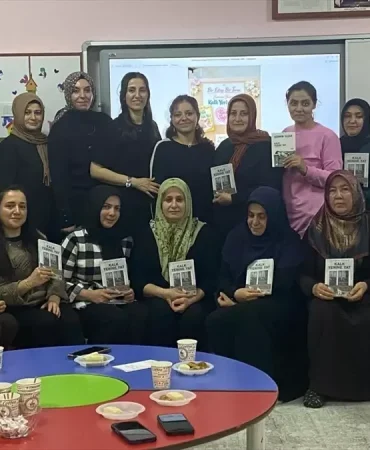 Yunus-Emre-Ilkokulu8217nda-8220Bir-Tema-Bir-Kitap8221-Projesi-Hayata-Gecti-featured