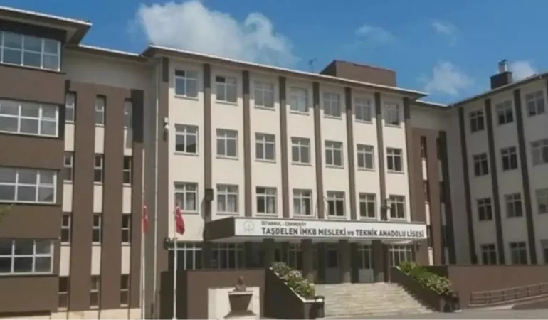 Cekmekoy8217deki-lisede-bicakli-saldiri-Tasdelen8217de-neler-yasandi-featured