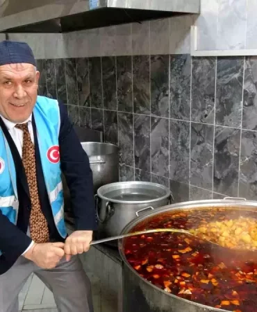 Cemaat-Dayanismasiyla-Her-Gun-1.500-Kisiye-Iftar-Veriliyor-featured
